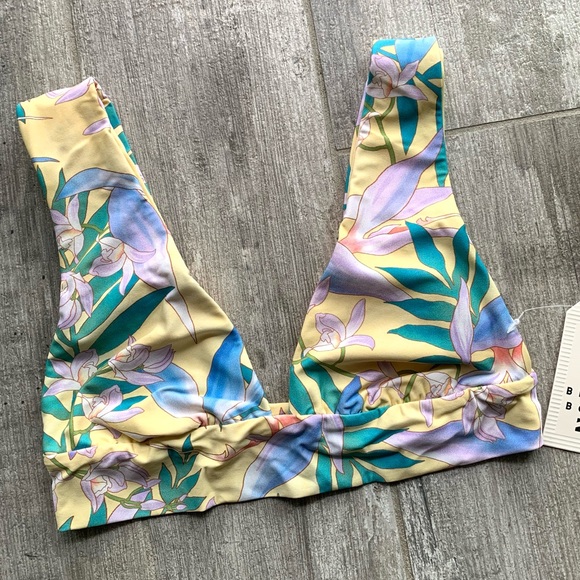 🔥🔥BILLABONG - LOVE PALMS PLUNGE BIKINI TOP🔥🔥 - Picture 2 of 8